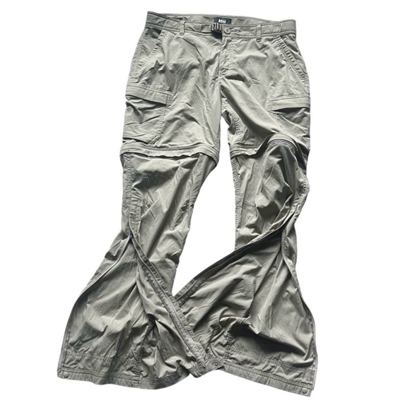 REI Convertible Roll Up Hiking Lightweight Pants Outdoors
Women's 12 - Picture 5 of 15